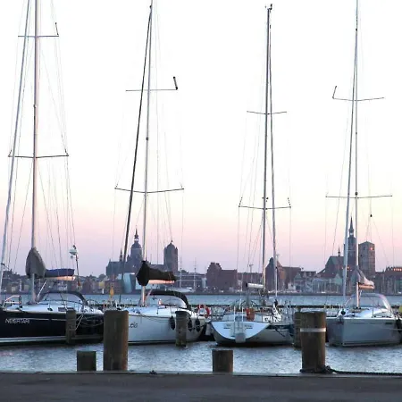 Mit Garten Und Sundblick אלטפהר