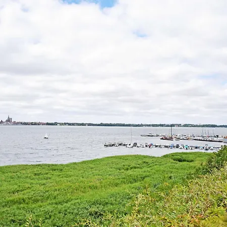 Mit Garten Und Sundblick